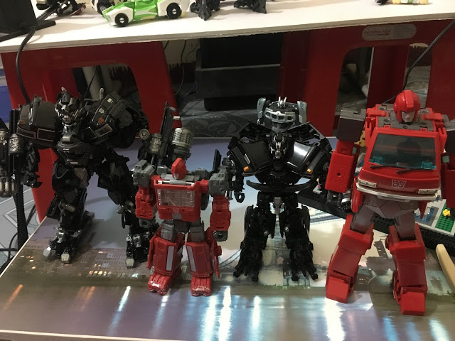 Siege-Six-Gun-In-Hand-09