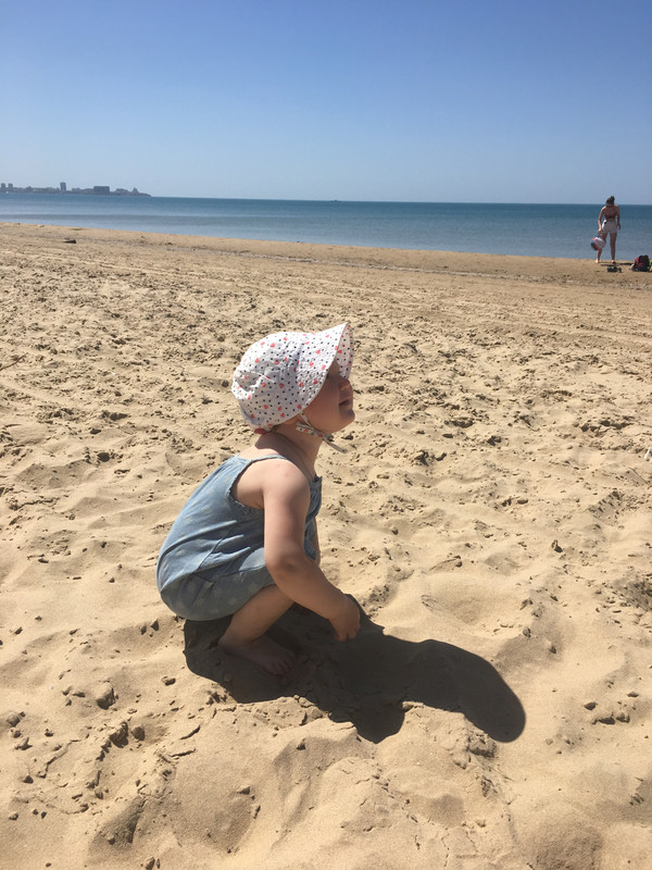 8DCA5677-62A4-4CB0-8BAC-9B9534FE57F9