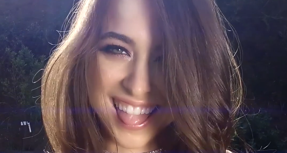 Screwbox Naked – Riley Reid