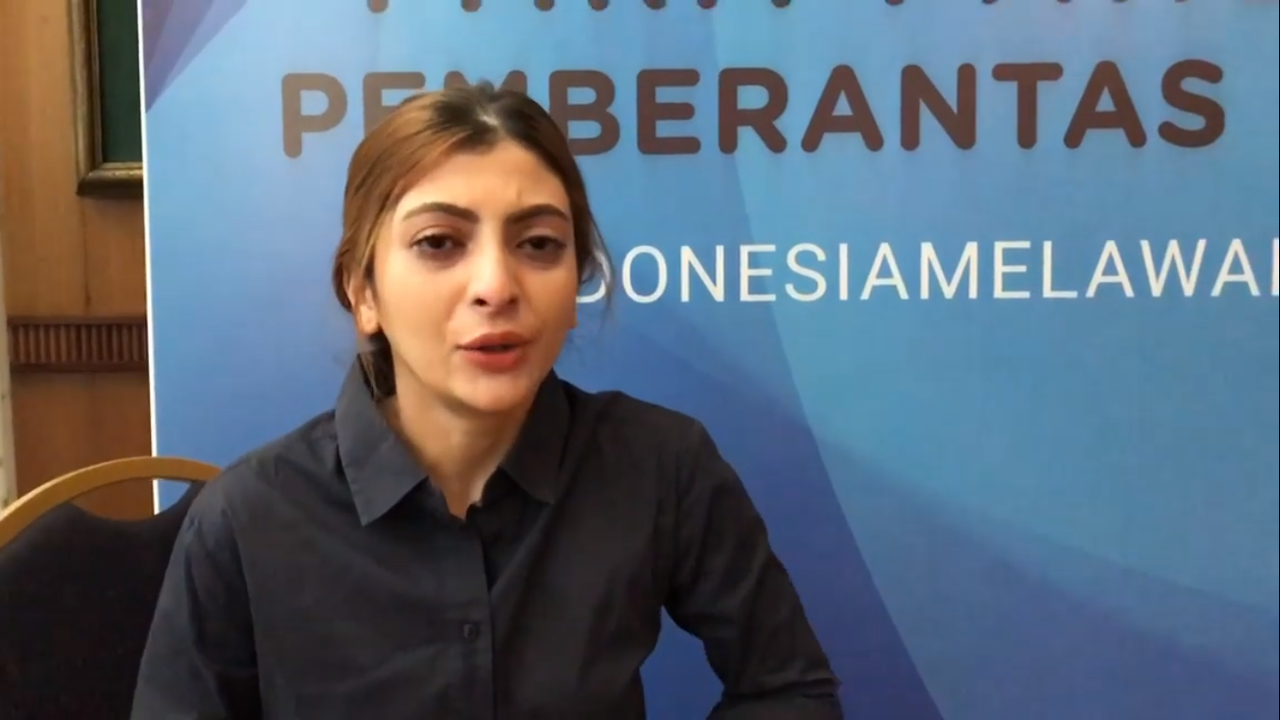 Sarah Keihl menangis saat klarifikasi