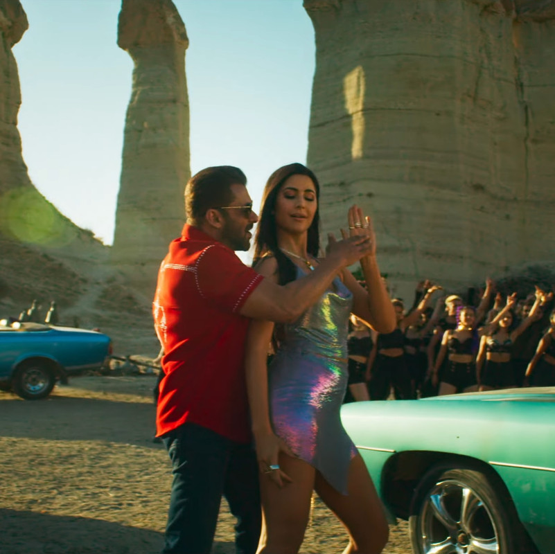 actor-salman-khan-and-katrina-kaif-hot-in-le-ke-prabhu-ka-naam-tiger-3