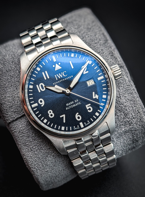 PXL 20251223 003934851 PORTRAIT ORIGINAL