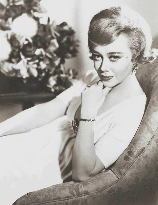 glynis_johns_a03