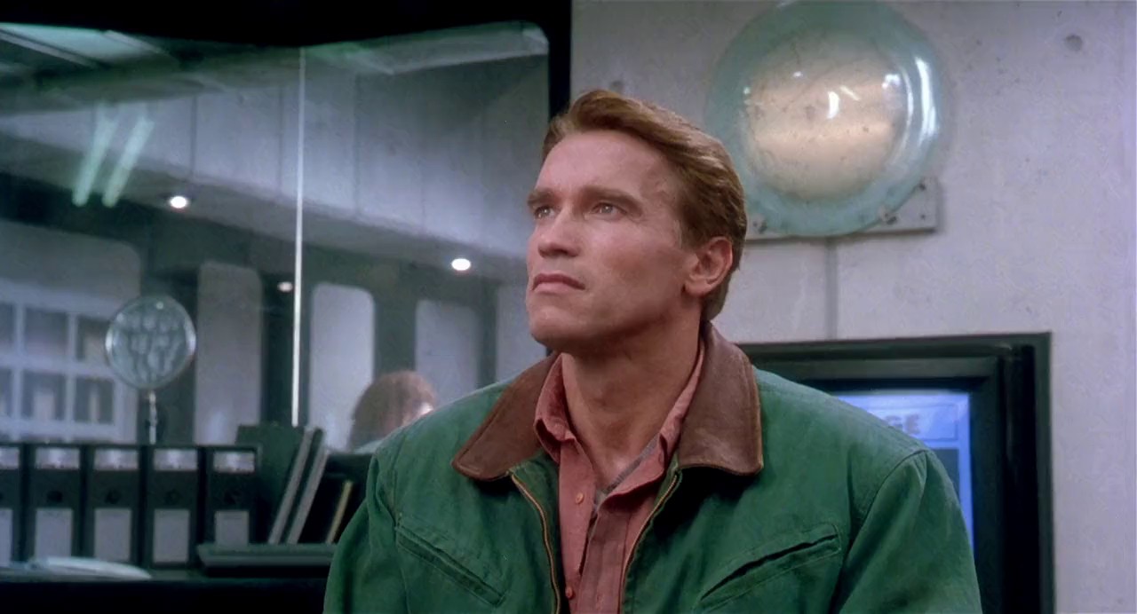 Total-Recall-1990-Hindi-English-Blu-Ray-720p-x264-AVC-MP3-2ch-ESub-mkv-0000