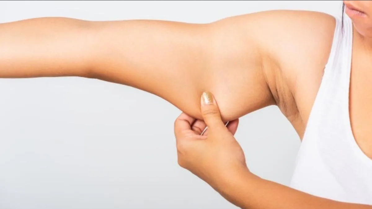 ¿Cuáles son los tips de moda para disimular las alas de murciélago?