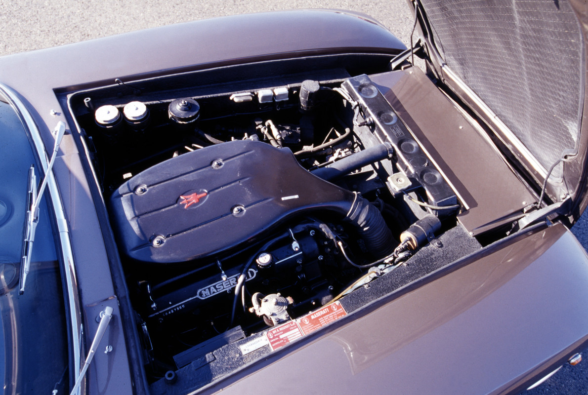 06_MaseratiMexico_Mondialdel'automobiledeParis_1966