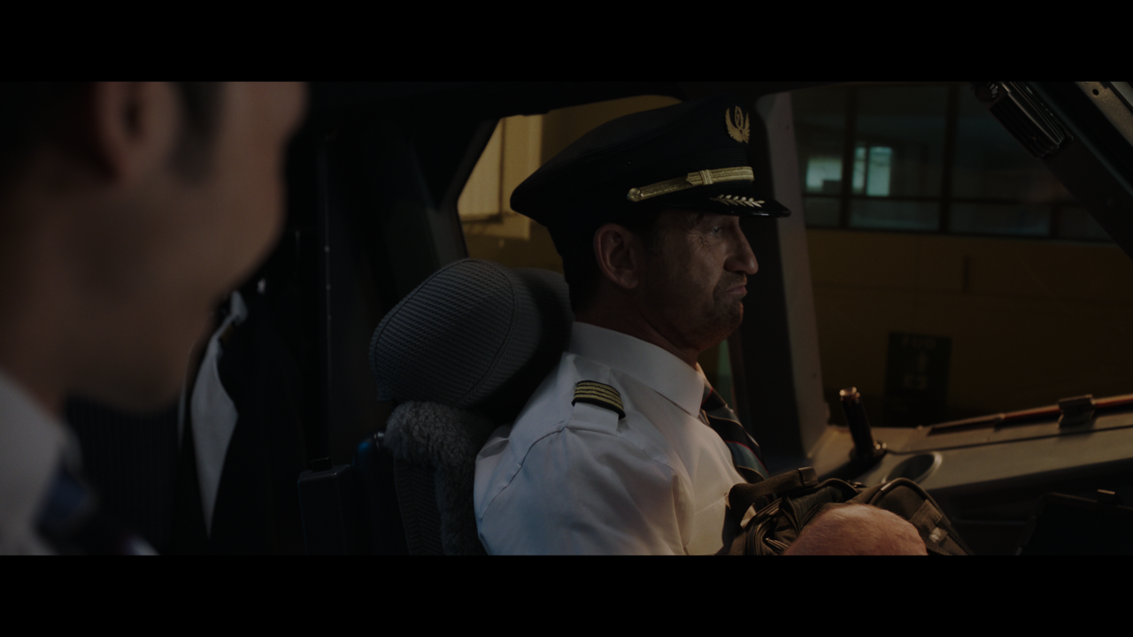 Plane.2023.UHD (5)
