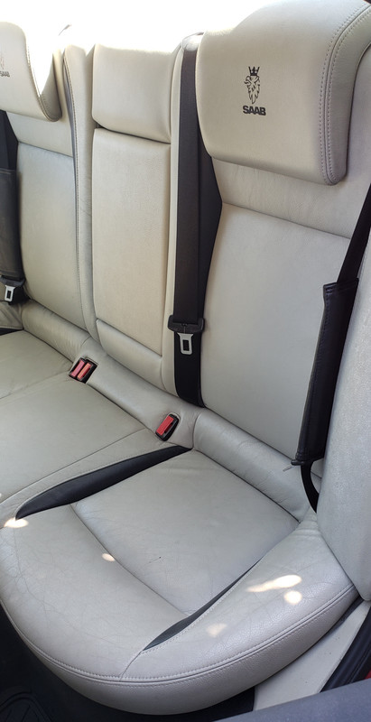 saabseats5