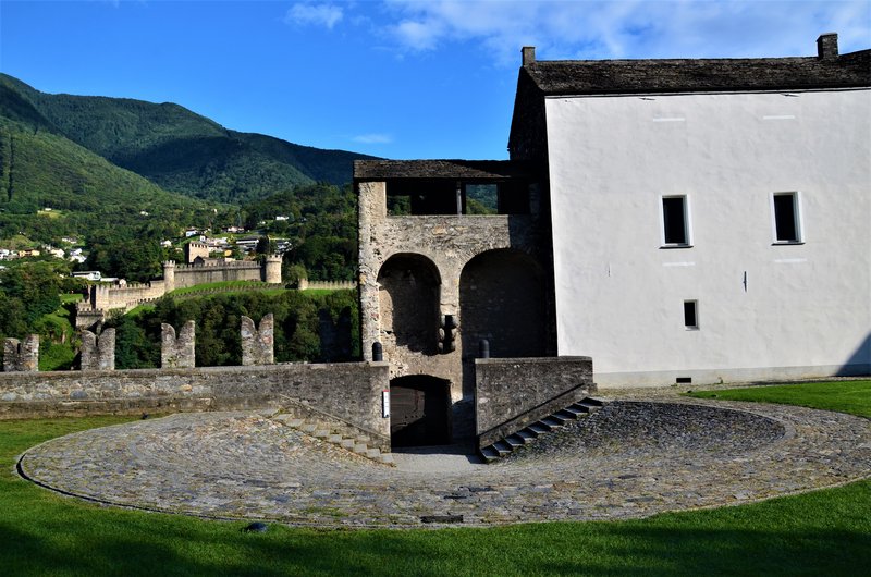 Suiza y sus pueblos-2019 - Blogs de Suiza - BELLINZONA-7-9-2019 (12)