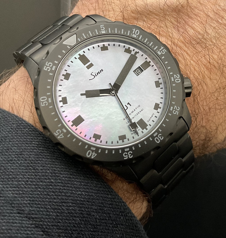 7AEE1B5E-28A2-4201-9433-B83A2CEEB604