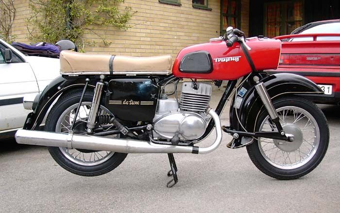 D50B04D9-2062-4118-9A99-2F53A108013C