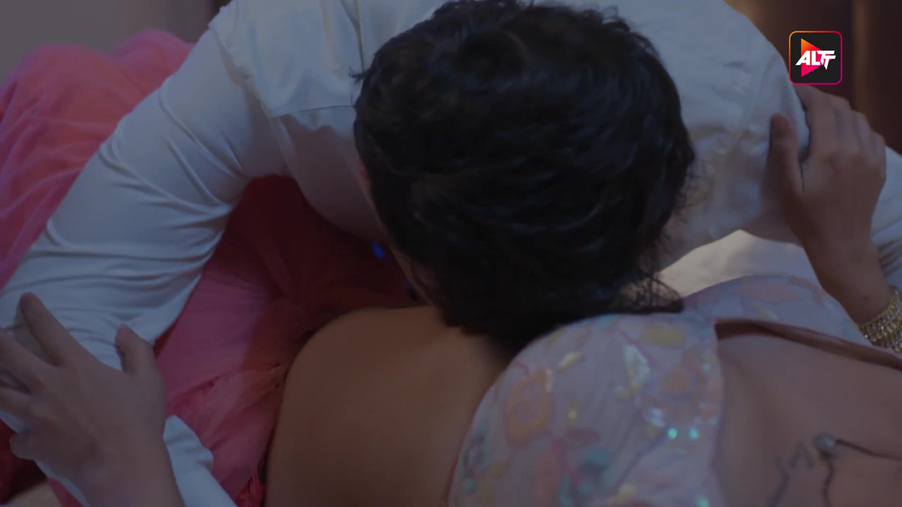 vlcsnap-2025-06-24-01h04m59s675