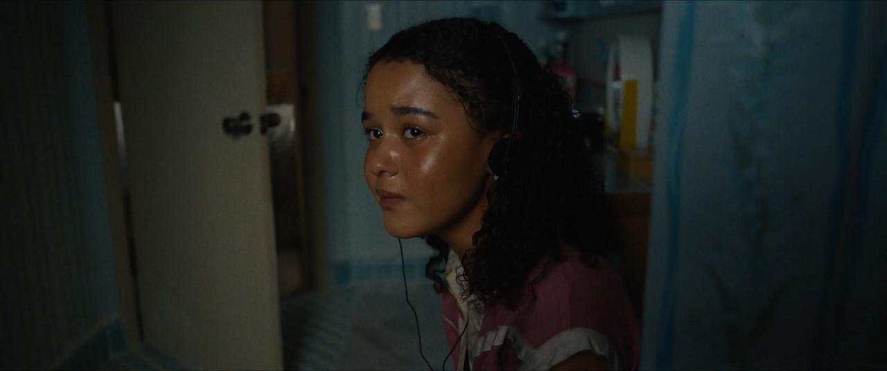 The End of Oak Street 2026 WebRip [Hindi + Tamil + Telugu + English] 1080p 480p 720p ESub Screenshot