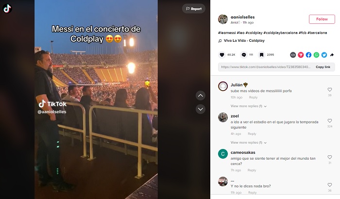 Megabintang Paris Saint-Germain, Lionel Messi, baru-baru ini terlihat menghadiri konser Coldplay di Barcelona.