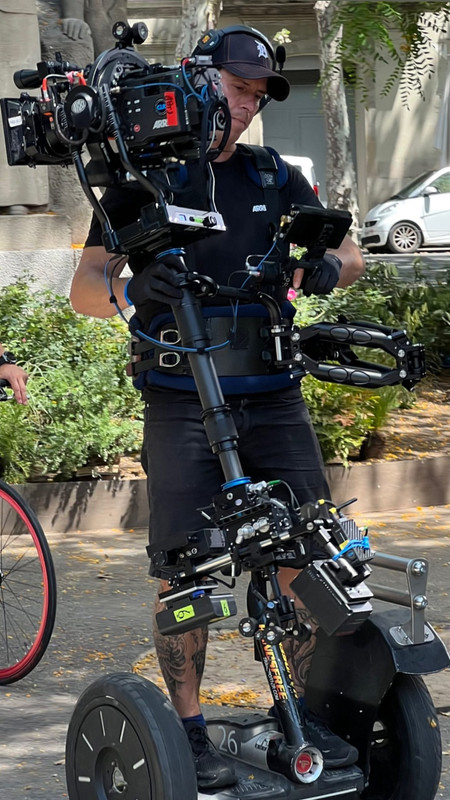 352183453_978742276490836_5898419681939920091_n