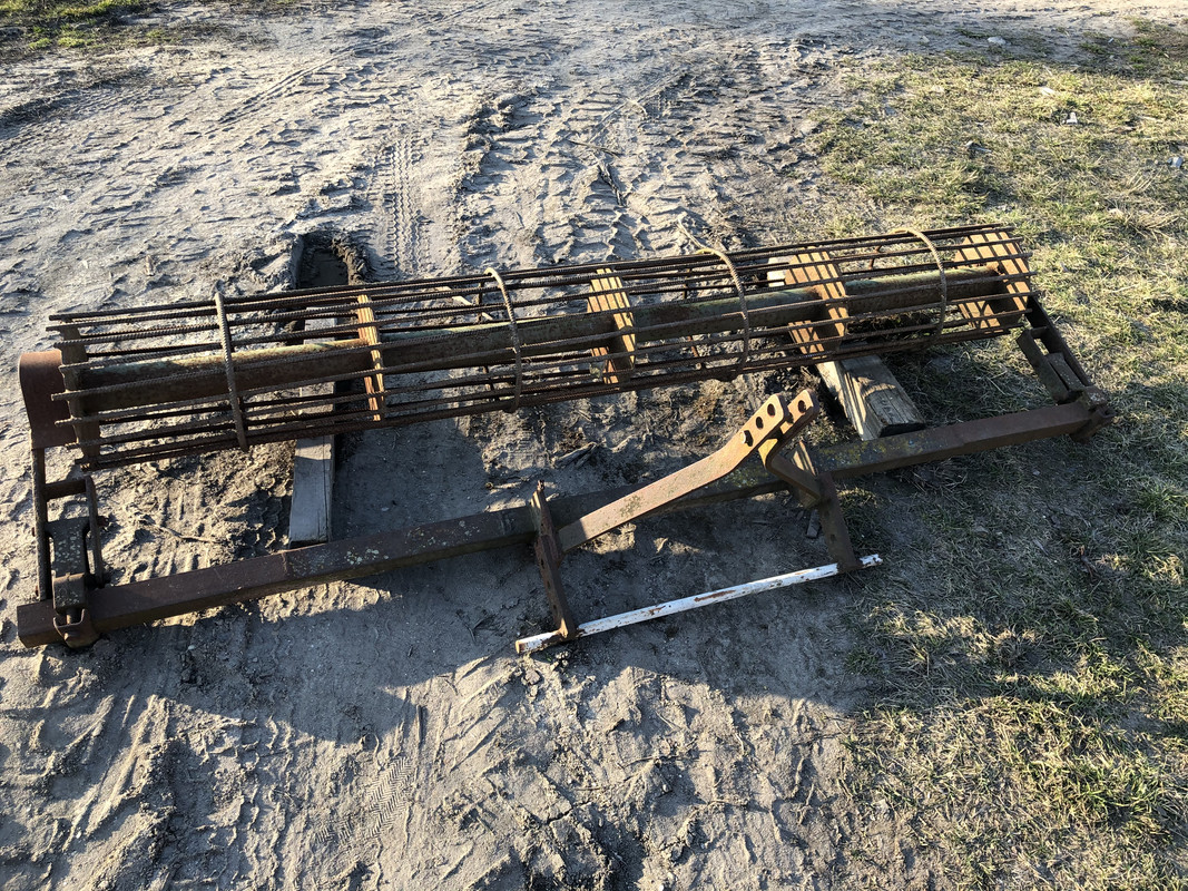 3F318119-50DE-4945-A784-A1E1C07D1F5A