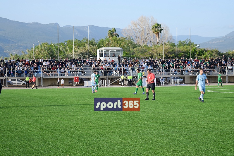 , &Tau;&omicron; &phi;&omega;&tau;&omicron;&rho;&epsilon;&pi;&omicron;&rho;&tau;ά&zeta; &tau;&omicron;&upsilon; &tau;&epsilon;&lambda;&iota;&kappa;&omicron;ύ &Epsilon;&rho;ά&nu;&eta;-&Pi;&alpha;&nu;&theta;&omicron;&upsilon;&rho;&iota;&alpha;&kappa;ό&sigmaf; (&phi;&omega;&tau;&omicron;)