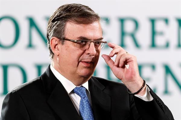 Marcelo Ebrard busca atraer inversionistas a México en su gira a Medio Oriente