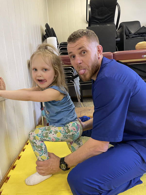 1F1BC911-1024-4243-89A2-A5621ACA96B0