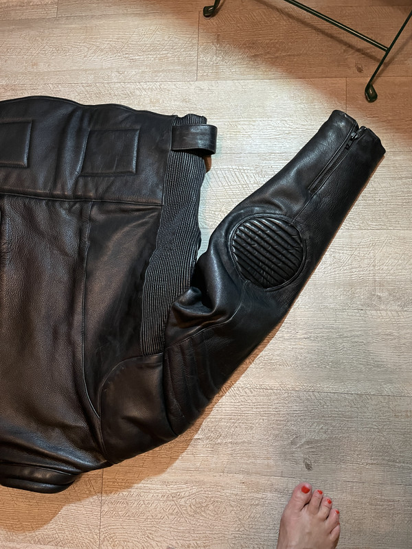 9A61637F-9722-456D-8468-EF1A58483035