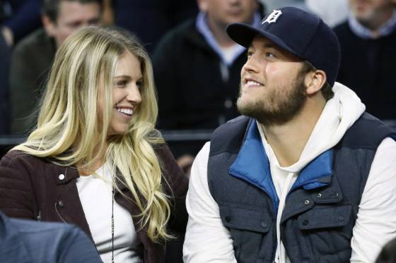 Kelly Stafford Arrives in Arizona for Husband 