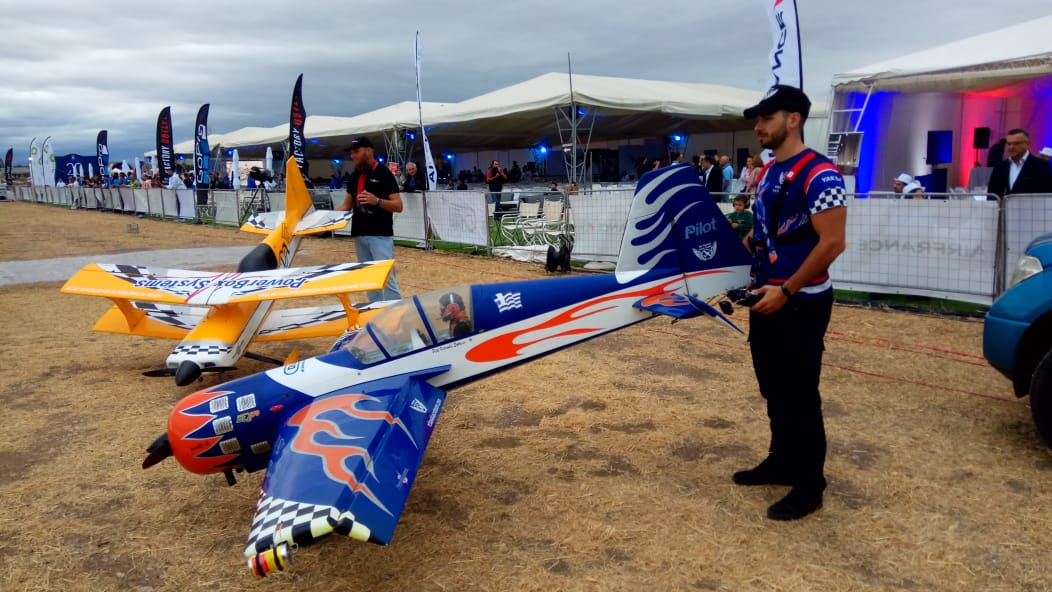 96d7df9e-5b9c-4a27-b4bc-16f7e96d29b8