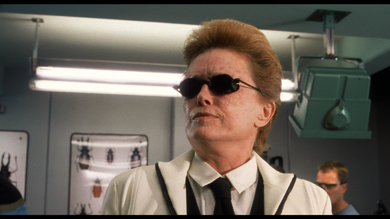 Starship.Troopers.1997.2160p.UHD.BDRemux.TrueHD.Atmos.7.1.HYBRID.DoVi.mkv_000755.948