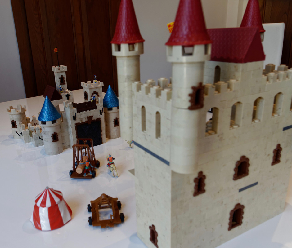 Exin Castillos - Asalto a la Fortalez y Casa dis