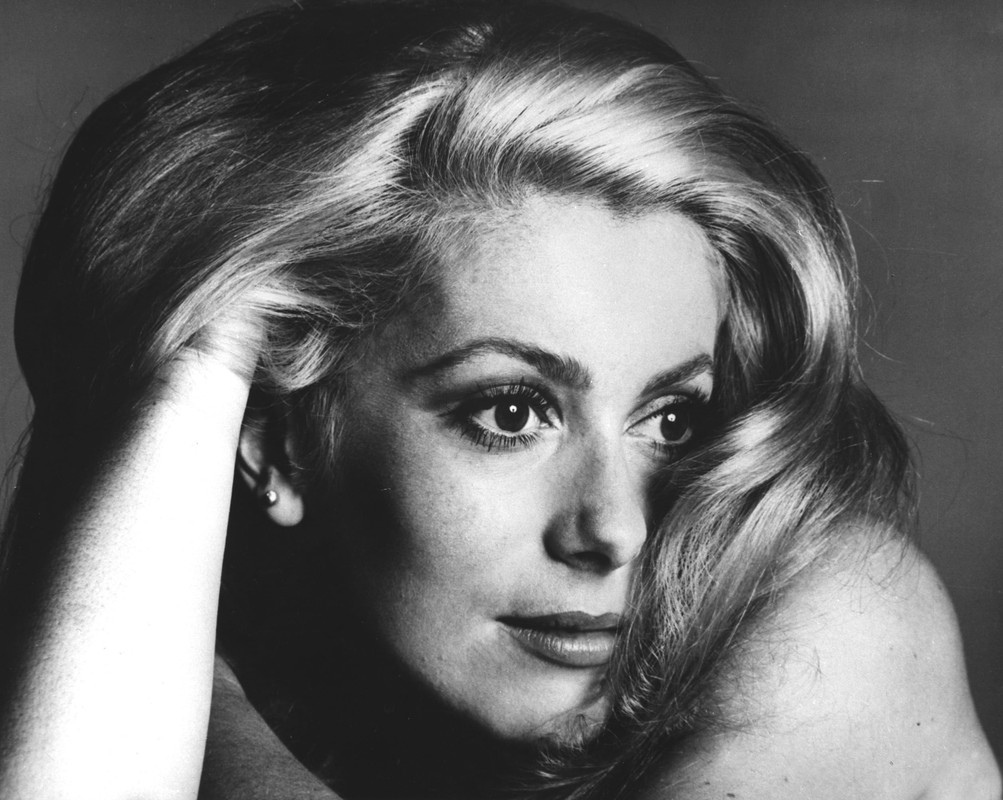 catherine_deneuve_mc92