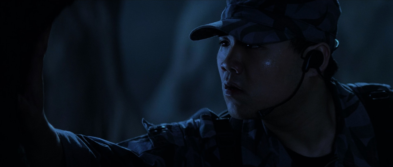 Lara Croft Tomb Raider - The Cradle of Life (2003).mkv_snapshot_