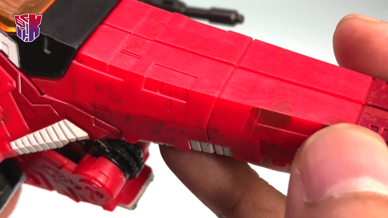 Generations-Select-Red-Wing-07