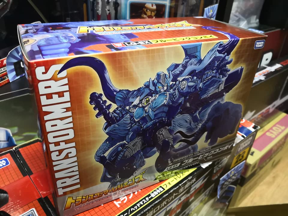 02-Legends-EX-Blue-Blg-Convoy