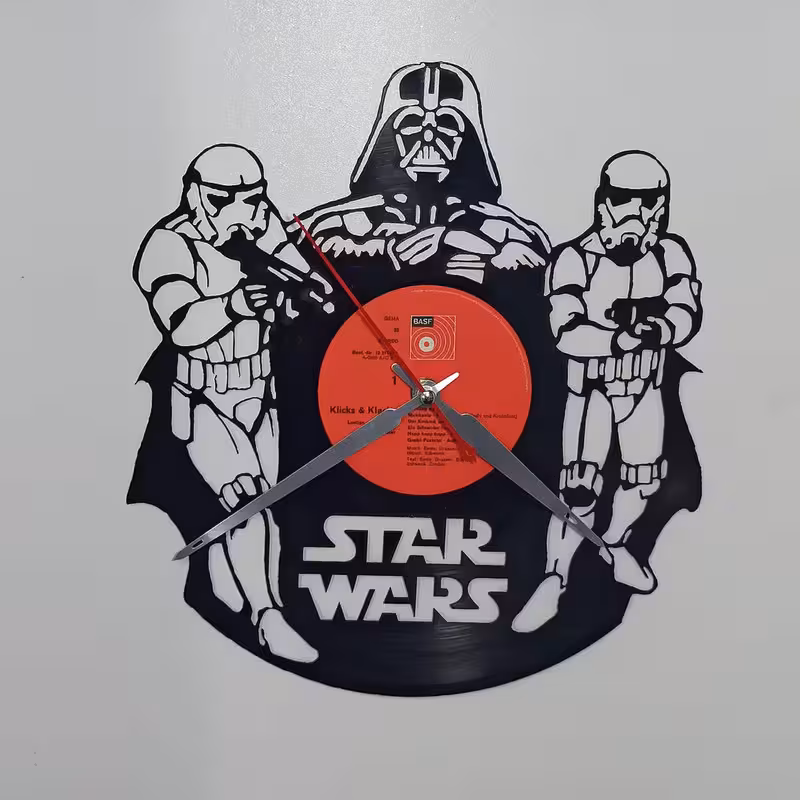 clock-star-wars.avif