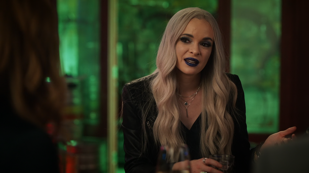 The.Flash.S08E07.Lockdown.1080p.10bit.AMZN.WEB-DL.DDP5.1.HEVC-Vyndros.mkv_snapshot_19.04_[2022.03.18