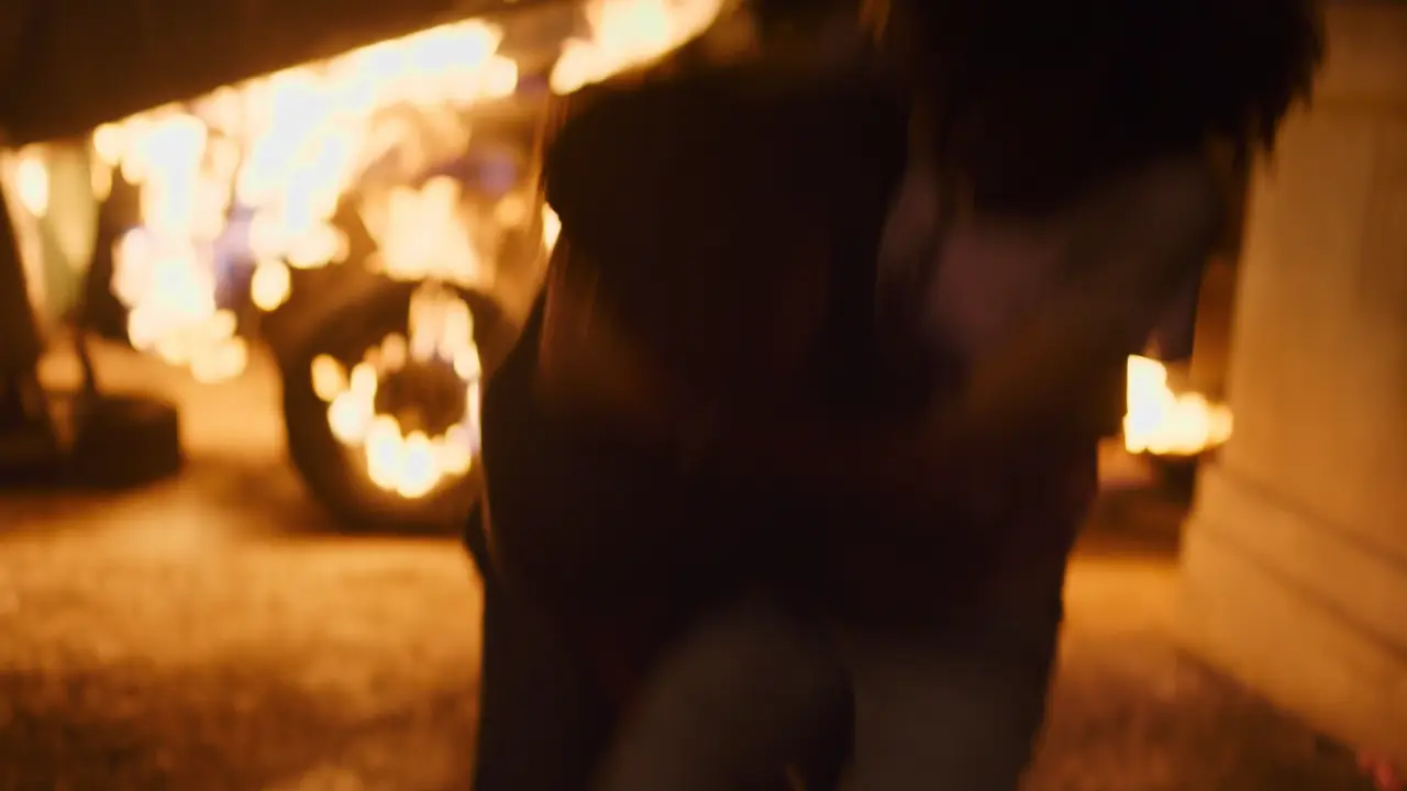 The.Last.Of.Us.S01E01.When.You.re.Lost.in.the.Darkness.2160p.WEBRip.ENG.SUB.ITA.SDR.x265-BlackBit[sc