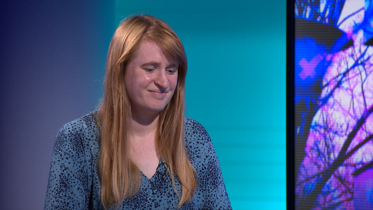 Newsnight_20220728_23002340.ts_snapshot_33.15.975