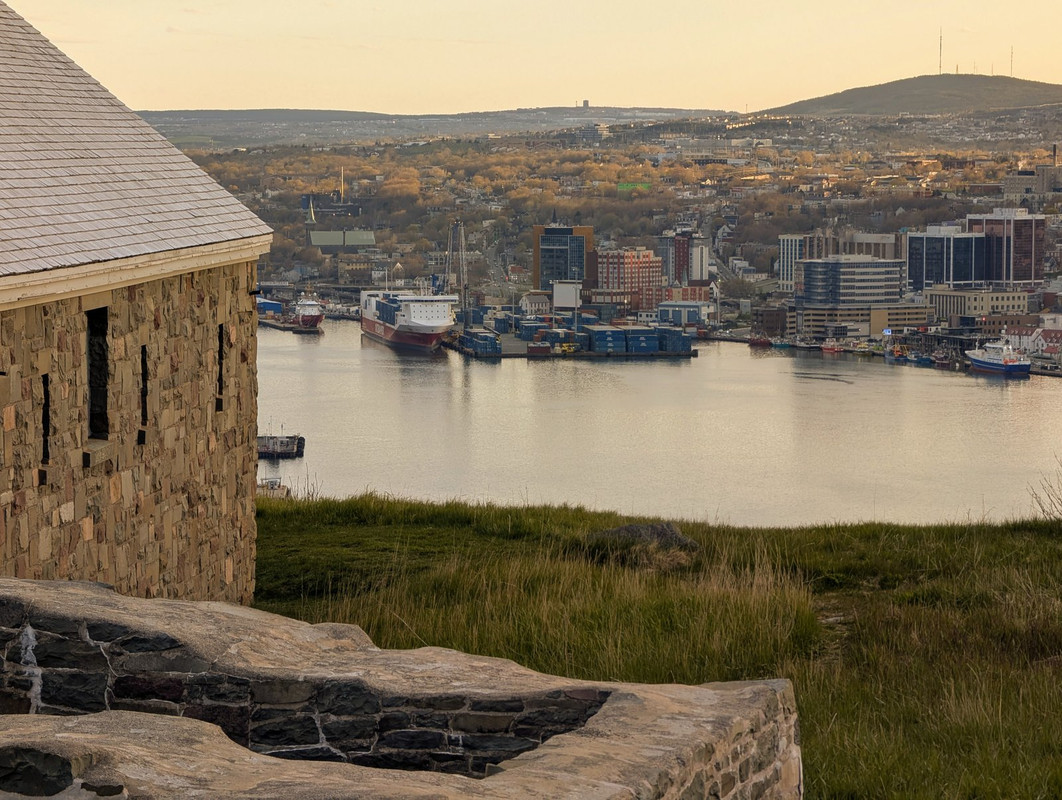 PXL_20250527_222452331.MP~2