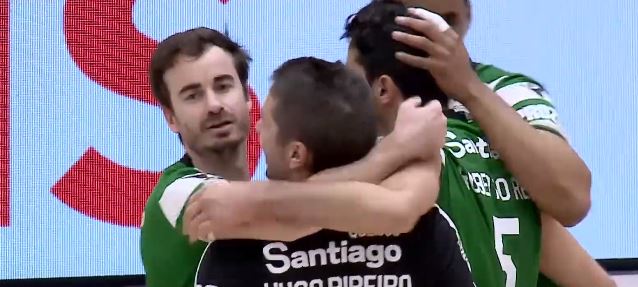 VOLEIBOL: SPORTING E BENFICA A UMA VITÓRIA DA FINAL