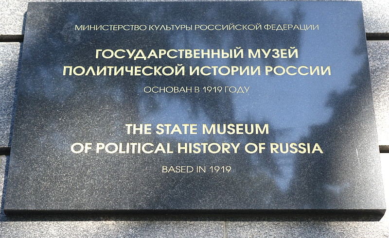 https://i.postimg.cc/3RH8qZ85/205.jpg