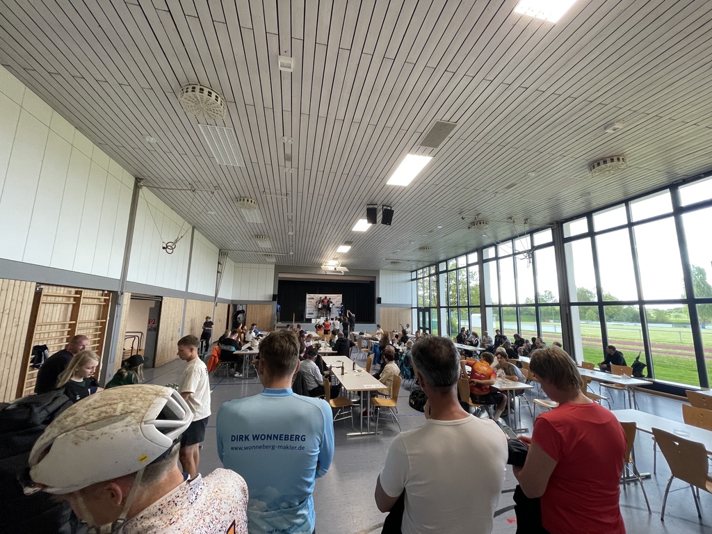 8EC8AF24-5643-4D5E-B4EE-B09BA677A1BD_1_105_c