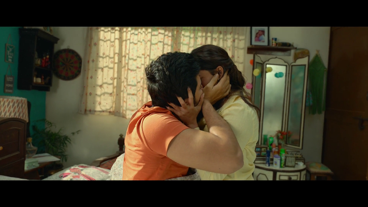 vlcsnap-2023-10-01-18h19m54s339