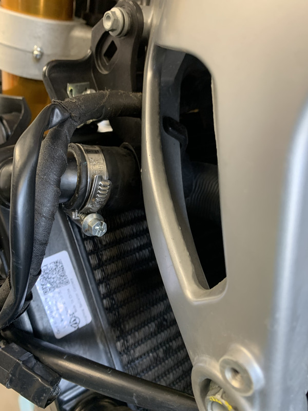 24824146-256B-4BC0-A285-F78959927DA2