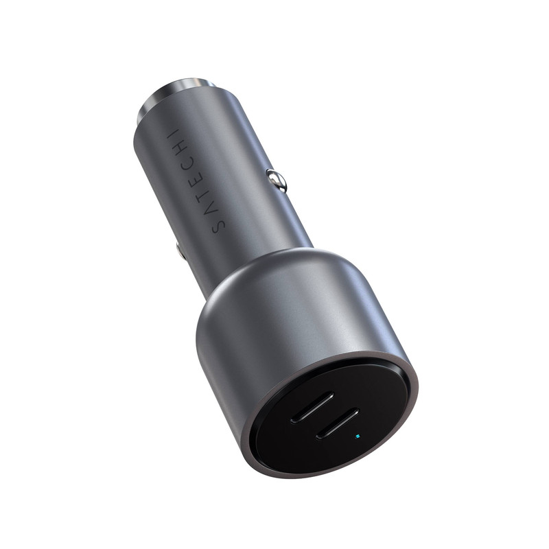Cargador de carro Satechi 40W cargando dos dispositivos simultáneamente.
