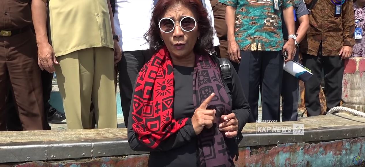 Tinjauan Menteri Susi Jelang Penenggelaman Kapal Asing di Stasiun PSDKP Pontianak, 30 April 2019