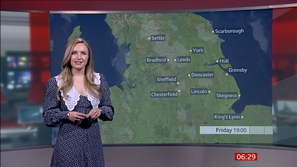 04.15 - 06.00.00 - Breakfast. The latest news, sport, business and we....ts_snapshot_09.52.954