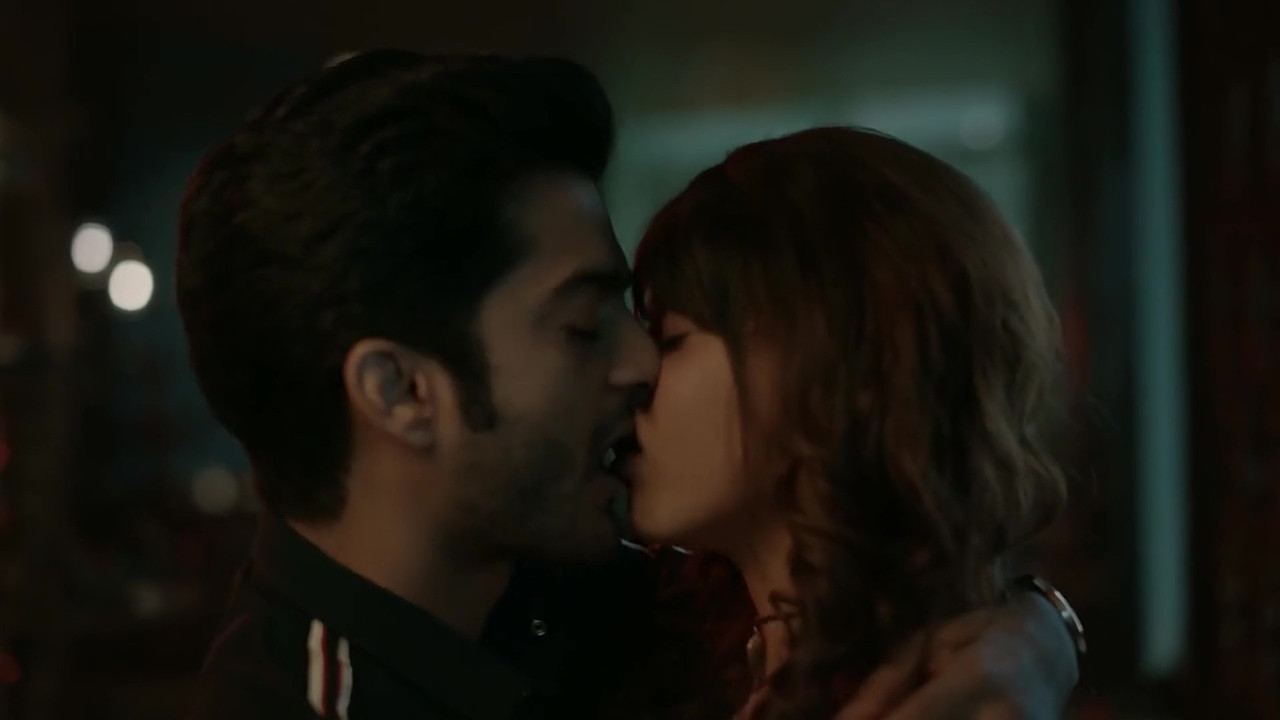 vlcsnap 2025 11 03 23h14m21s427