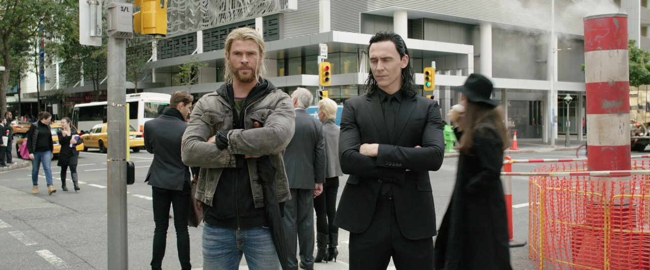 Thor Ragnarok (2017) (1080p BDRip x265 10bit DTS-HD MA 7.1 - Erie)[TAoE][SS]29