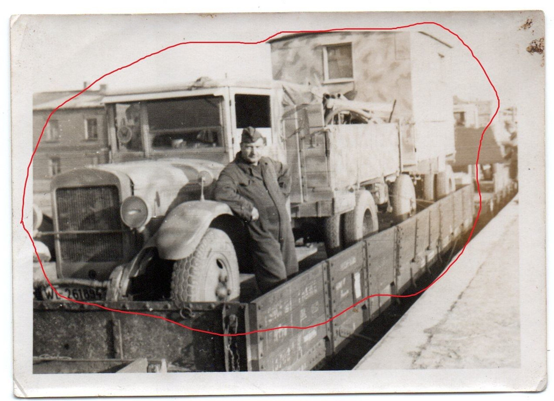 Foto Soldat LKW Büssing Hanomag Horch Anhänger C