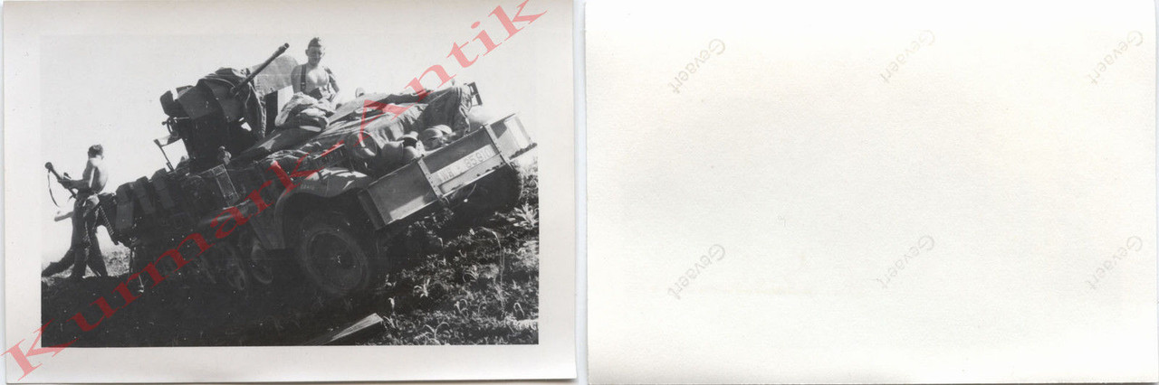 Foto Wehrmacht Heeres Flak Flugzeug Geschütz auf