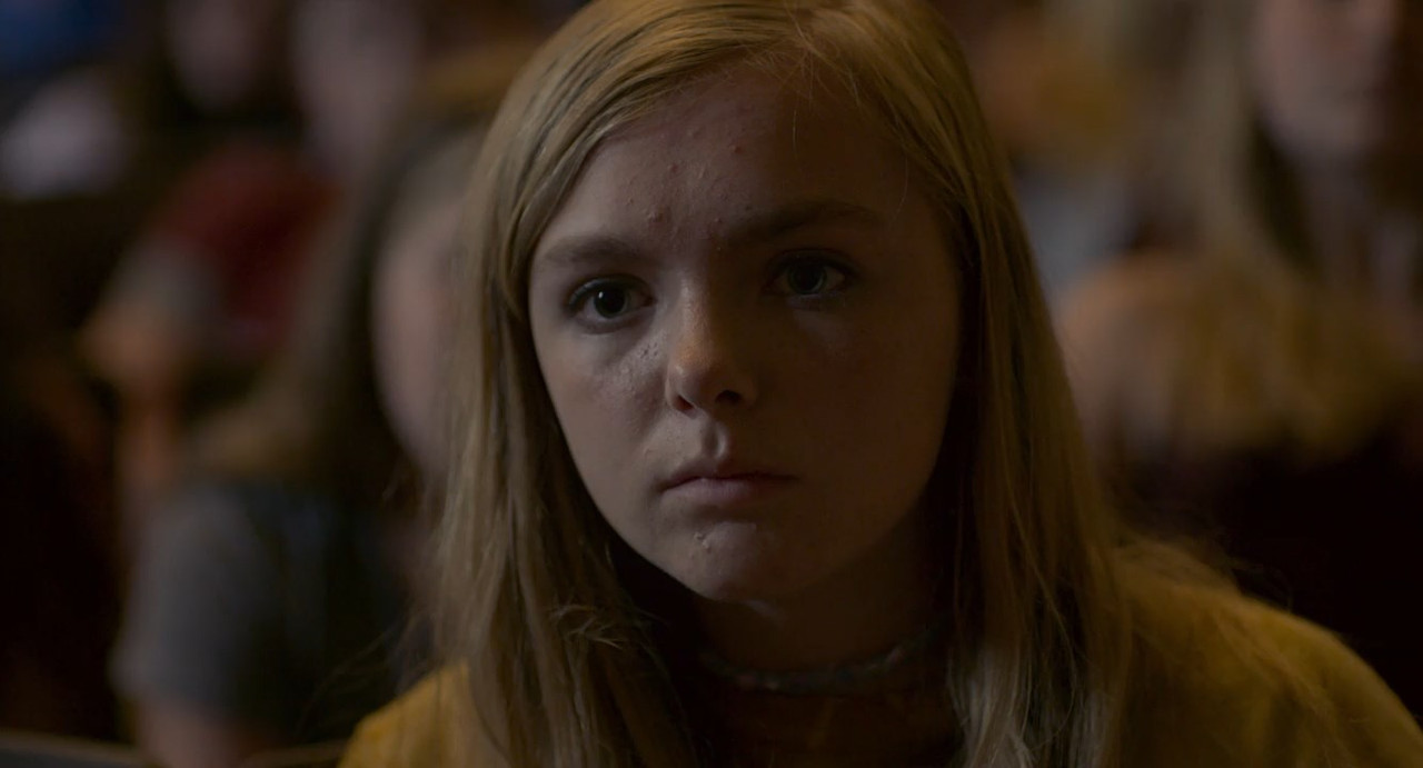 Eighth Grade 2018 BluRay [Hindi + English] 480p, 720p ESub Screenshot